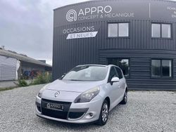 Gris Occasion 2011 Renault Scénic III Expression Monospace | 5 490 € (Prix assez cher)