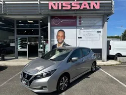 Gris Utilisé 2022 Nissan Leaf Acenta Citadine | 15 990 € (Prix juste)
