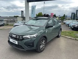 Gris Utilisé 2023 Dacia Sandero Essentiel Citadine | 15 980 € (Prix juste)