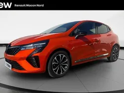 Orange Utilisé 2024 Renault Clio V Techno Citadine | 18 290 € (Prix assez cher)