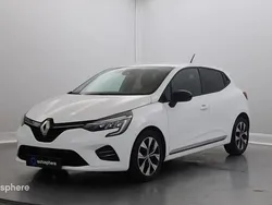 Blanc Utilisé 2022 Renault Clio V Evolution Berline | 16 999 € (Prix juste)