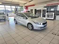 Gris Utilisé 2014 Kia Ceed Active Berline | 9 990 € (Prix juste)