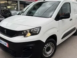 Blanc Utilisé 2020 Peugeot Partner Premium Monospace | 11 490 €