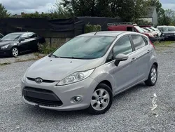 Blanc Utilisé 2010 Ford Fiesta Citadine | 1 490 € (Prix juste)