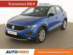 Bleu Utilisé 2018 VW T-Roc SUV | 16 790 € (Prix juste)