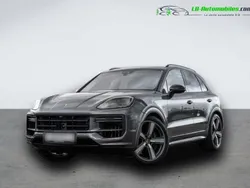 Utilisé 2024 Porsche Cayenne Turbo E-Hybrid SUV | 188 900 € (Prix juste)