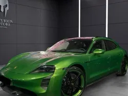 Vert Utilisé 2023 Porsche Taycan Cross Turismo Berline | 119 900 €