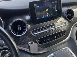 Noir Occasion 2021 Mercedes V220 Executive Monospace | 33 500 € (Bon prix)