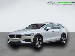 Utilisé 2021 Volvo V60 CC Break | 36 400 € (Prix juste)