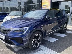 Bleu Utilisé 2024 Renault Arkana Techno SUV | 28 499 € (Prix assez cher)