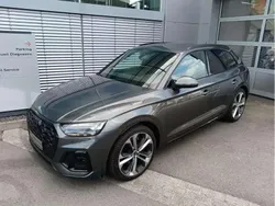 Gris Utilisé 2023 Audi SQ5 Sport SUV | 63 487 € (Prix juste)