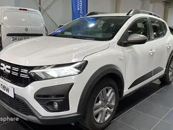 Utilisé 2023 Dacia Sandero Expression Citadine | 14 899 € (Prix juste)