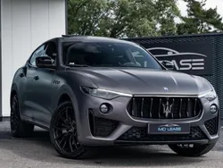 Gris Utilisé 2021 Maserati Levante SUV | 94 900 €