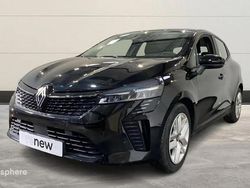 Noir Utilisé 2024 Renault Clio V Evolution Berline | 15 799 € (Prix juste)