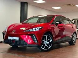 Rouge Utilisé 2024 MG MG4 EV Luxury Citadine | 28 990 €