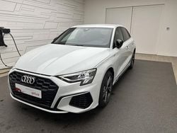 Blanc glacier métallisé Utilisé 2024 Audi A3 Sportback e-tron Competition Berline | 39 790 € (Prix cher)