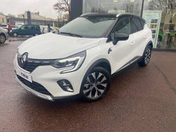 Blanc Utilisé 2024 Renault Captur Techno SUV | 24 990 € (Prix assez cher)