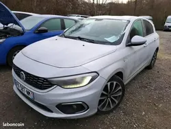 Gris Utilisé 2019 Fiat Tipo Lounge Berline | 11 990 € (Prix assez cher)