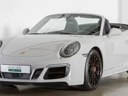 Craie Utilisé 2017 Porsche 911 Carrera 4 GTS Cabriolet | 145 000 € (Prix assez cher)