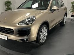 Beige Occasion 2015 Porsche Cayenne SUV | 42 990 € (Prix assez cher)