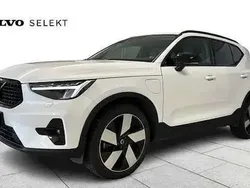 Blanc Utilisé 2022 Volvo XC40 Ultimate SUV | 40 923 € (Prix assez cher)