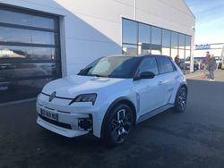 Utilisé 2024 Renault R5 Techno Citadine | 31 200 € (Prix juste)