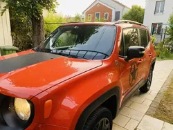 Orange Utilisé 2018 Jeep Renegade SUV | 18 990 € (Prix assez cher)