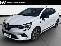 Blanc Utilisé 2021 Renault Clio V LIMITED Berline | 14 490 € (Prix juste)