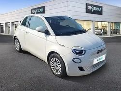 Peinture pas Utilisé 2023 Fiat 500e Action Citadine | 14 990 € (Prix juste)