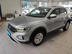 Utilisé 2024 VW T-Roc Life SUV | 24 990 € (Prix juste)