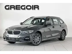 Gris Utilisé 2022 BMW 330e Sport Line Break | 50 900 €