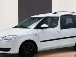 Blanc Occasion 2009 Skoda Roomster Ambition Monospace | 4 990 €