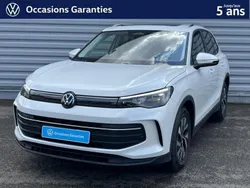 Blanc Utilisé 2024 VW Tiguan Edition SUV | 37 990 € (Prix juste)