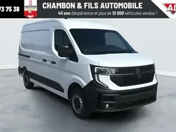 Blanc Nouvelle 2025 Renault Master Van | 38 018 € (Prix juste)
