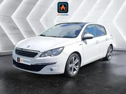 Blanc Utilisé 2015 Peugeot 308 Style Berline | 8 200 €