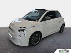 Blanc Nouvelle 2025 Abarth 500e Citadine | 32 300 € (Prix assez cher)