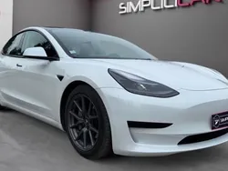 Utilisé 2023 Tesla Model 3 Standard Range Berline | 29 990 € (Prix juste)