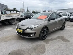 Beige Utilisé 2013 Renault Mégane III Bose Edition Berline | 8 490 € (Prix assez cher)