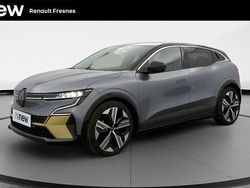 Gris Occasion 2024 Renault Megane E-Tech Iconic Berline | 27 480 € (Prix assez cher)