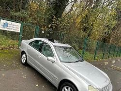 Occasion 2003 Mercedes 200 Berline | 3 200 €