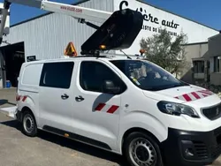 Utilisé 2020 Peugeot Expert Van | 23 990 € (Prix juste)