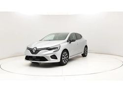 Gris Utilisé 2023 Renault Clio V Techno Citadine | 22 460 €
