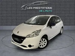 Blanc Utilisé 2014 Peugeot 208 Citadine | 5 990 € (Prix juste)