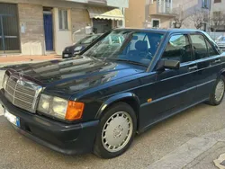 Gris Utilisé 1986 Mercedes 190 Berline | 22 500 €