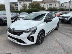 Glacier Occasion 2025 Renault Clio V Berline | 21 290 € (Prix assez cher)