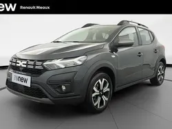 Gris Utilisé 2023 Dacia Sandero Expression Citadine | 15 899 € (Prix juste)
