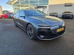 Gris Utilisé 2025 Audi e-tron Sport SUV | 106 666 €