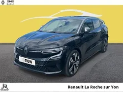 Noir Utilisé 2022 Renault Mégane Iconic SUV | 25 940 € (Prix juste)