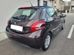 Utilisé 2012 Peugeot 208 Citadine | 2 875 € (Bon prix)