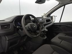 Blanc Utilisé 2024 Renault Trafic Van | 27 999 € (Prix juste)